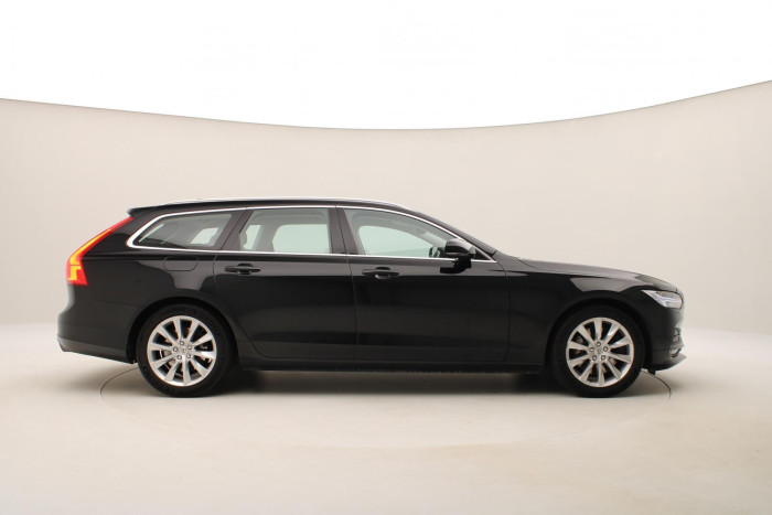 Volvo V90 D5 AWD MOMENTUM AUT CZ 2.0 d Momentum