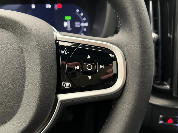 Volvo XC60 T8 AWD RECHARGE BLACK ULTRA