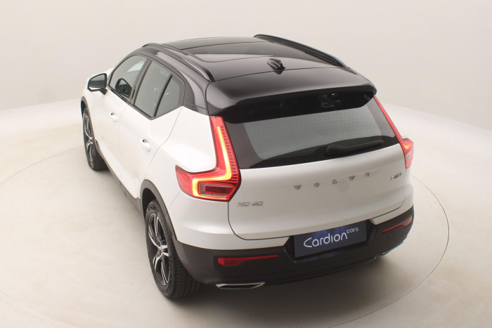 Volvo XC40 T5 R-DESIGN TWIN ENGINE AUT