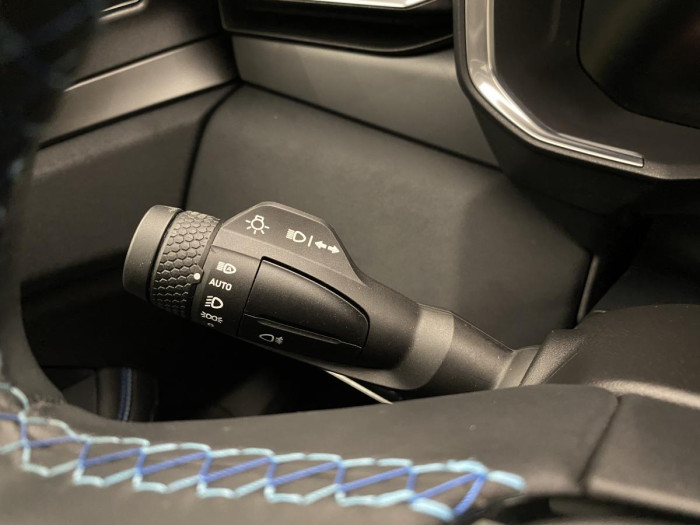 Lynk & Co 01 PHEV DCT AUT REZERVACE