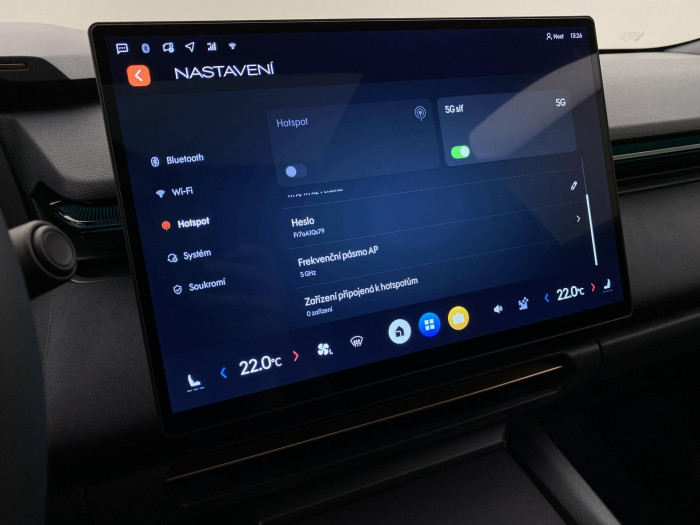 Lynk & Co 08 MORE PHEV