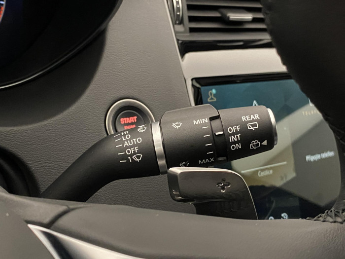 Jaguar E-Pace P250 SE  R-DYNAMIC REZERVACE 2.0 SE Dynamic