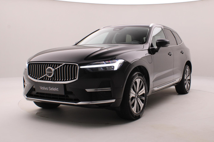 Volvo XC60 T6 AWD PLUG-IN REZERVACE