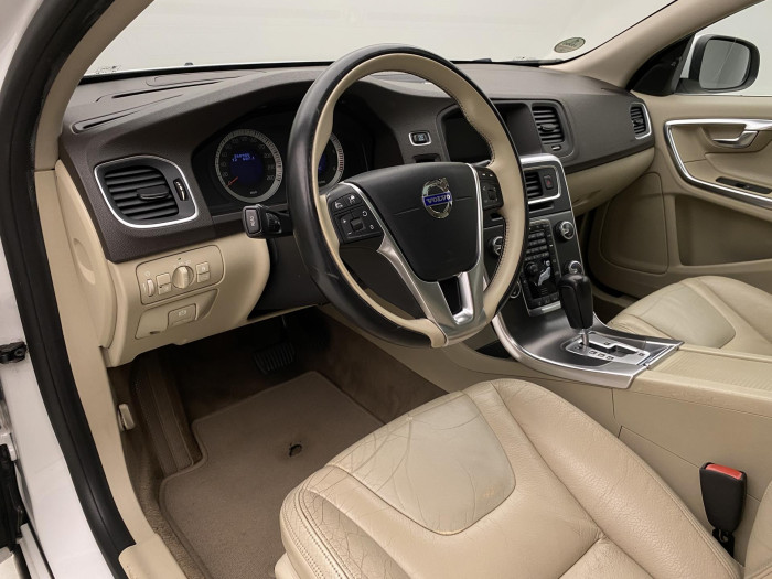 Volvo S60 D5 SUMMUM AUT CZ 2.4 d Summum