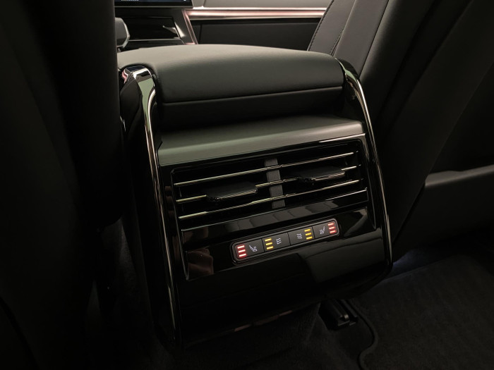 Land Rover Range Rover Sport P460e DYNAMIC SE REZERVACE 3.0 Dynamic SE