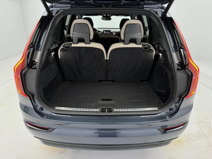 Volvo XC90 B5 AWD AUT DARK PLUS 7míst