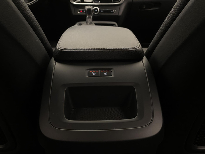 Volvo V90 D3 AWD MOMENTUM AUT 2.0 d Momentum