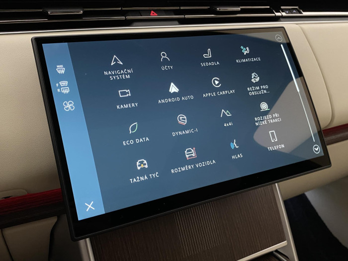 Land Rover Range Rover P550e AUTOBIOGRAPHY SWB