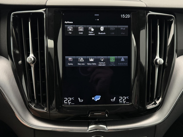 Volvo XC60 B4 AWD MOMENTUM PRO AUT 2.0 Momentum
