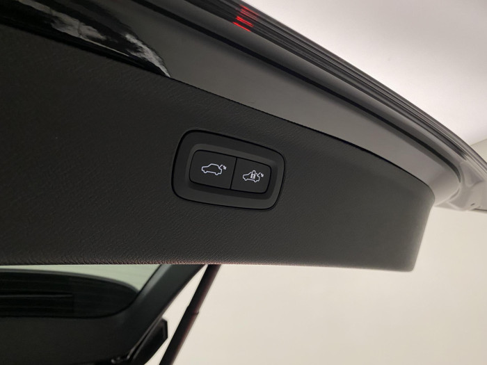 Volvo XC90 T8 AWD RECHARGE BRIGHT PLUS 7m