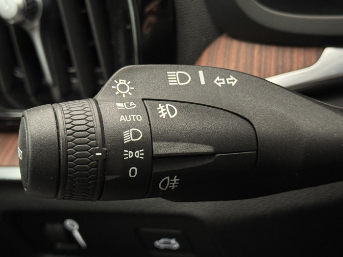 Volvo S60 B4 INSCRIPTION AUT CZ