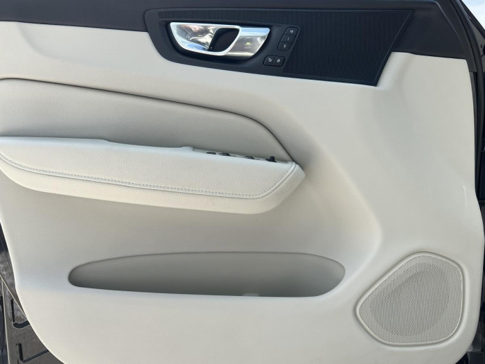 Volvo XC60 B5 AWD INSCRIPTION Aut 1.maj.