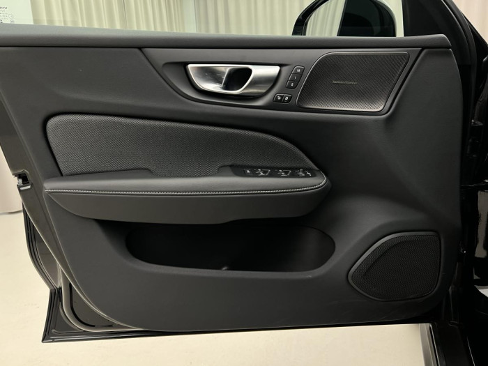 Volvo V60 CROSS COUNTRY B5 AWD Ultimate