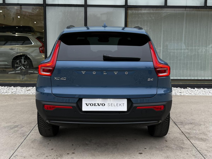 Volvo XC40 B4 DARK ULTIMATE Aut CZ
