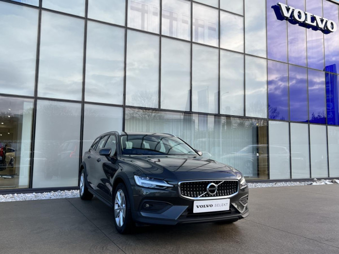 Volvo V60 CROSS COUNTRY B4 AWD Aut 1.maj