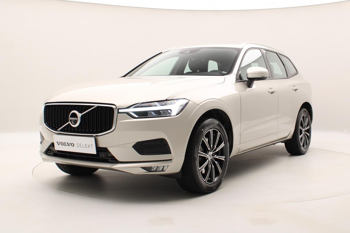 Volvo XC60 T5 AWD MOMENTUM AUT REZERVACE 2.0 Momentum