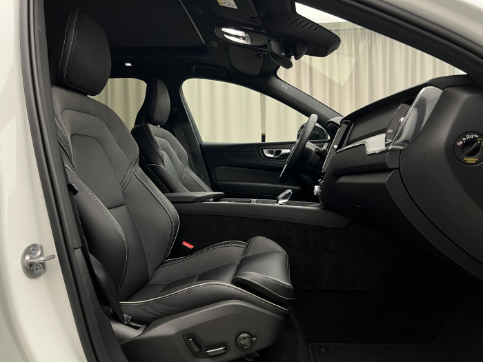 Volvo XC60 T6 AWD RECHARGE PLUS DARK AUT