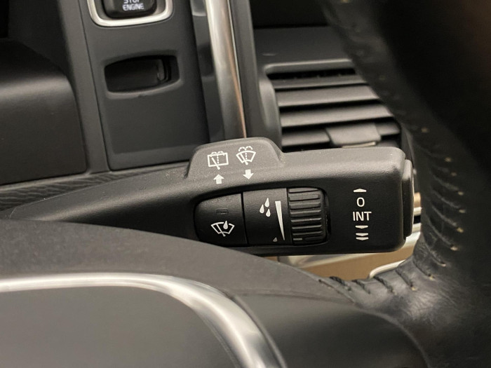Volvo XC60 D4 AWD MOMENTUM AUT CZ 2.4 d Momentum