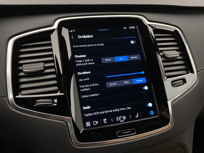 Volvo XC90 T8 AWD ULTIMATE DARK REZERVACE