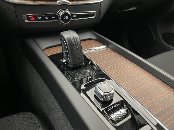 Volvo XC60 D3 AWD MOMENTUM AUT CZ 2.0 d Momentum