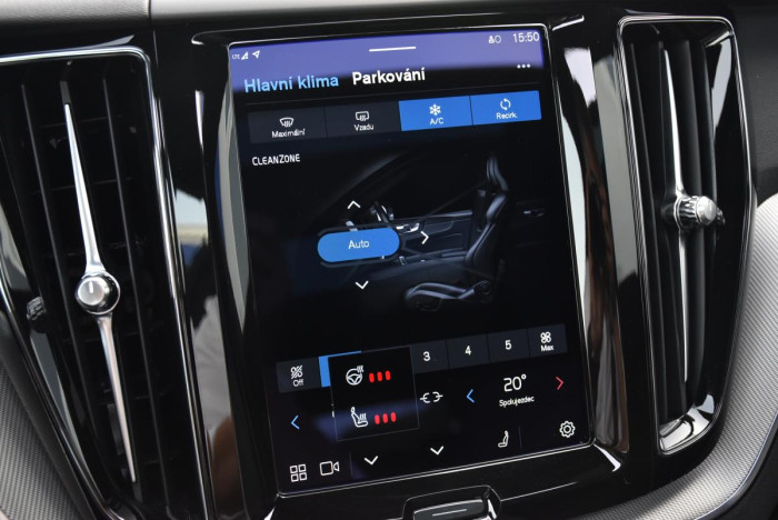 Volvo XC60 B4 AWD DARK PLUS REZERVACE 2.0 Plus