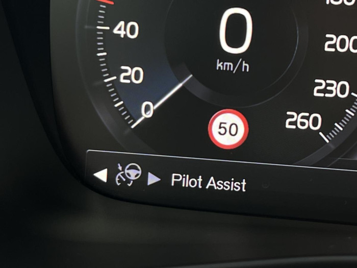 Volvo XC40 B4 MOMENTUM Aut 1.maj. 2.0 Momentum