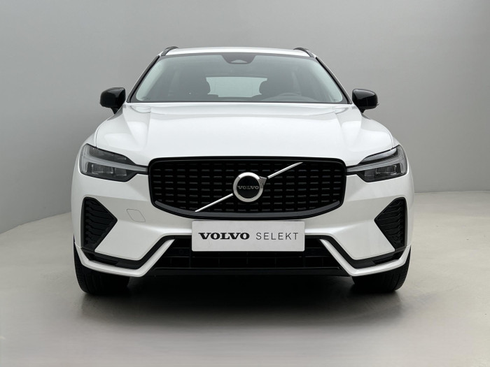 Volvo XC60 B5 AWD PLUS DARK AUT CZ