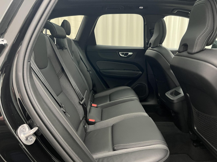 Volvo XC60 B5 AWD BLACK EDITION PLUS AUT