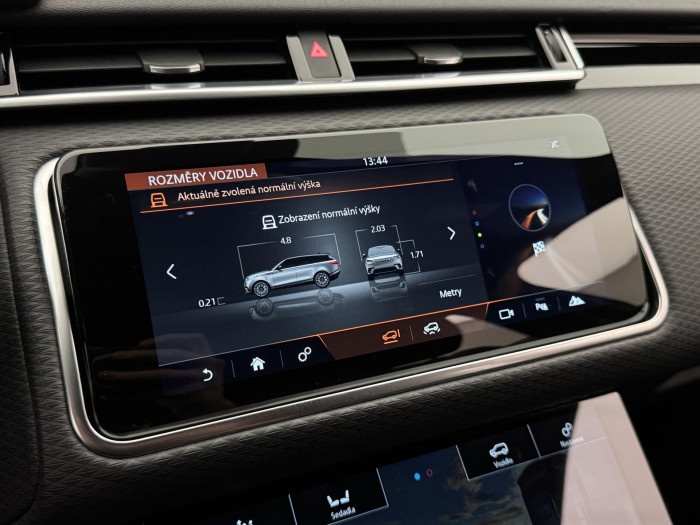 Land Rover Range Rover Velar D300 AWD S R-DYNAMIC REZERVACE 3.0 d Dynamic