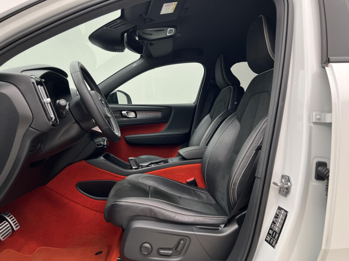 Volvo XC40 T4 AWD R-DESIGN AUT CZ