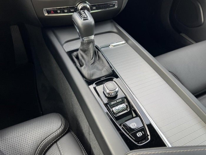 Volvo V60 T6 AWD INSCRIPTION REZERVACE
