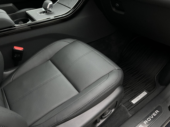 Land Rover Range Rover Velar P250 DYNAMIC SE AWD AUT CZ 2.0 Dynamic SE