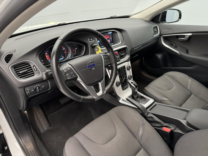Volvo V40 CC T4 AWD MOMENTUM  AUT 2.0 CC CC Momentum