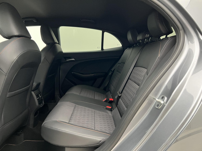 MG MG3 EXCLUSIVE HYBRID+ AUT CZ 1.maj 1.5 Exclusive