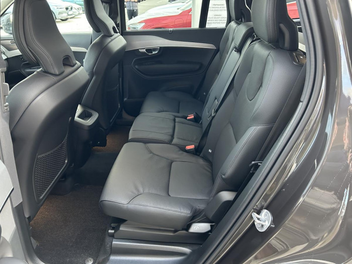Volvo XC90 B5 AWD AUT BRIGHT PLUS 7-míst 2.0 Plus
