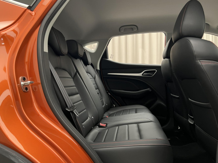 MG ZS 1.0T EXCLUSIVE AUT CZ 1.maj. 1.0 Exclusive