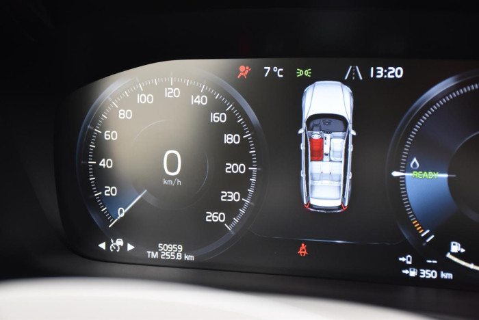 Volvo V60 T6 AWD RECHARGE REZERVACE