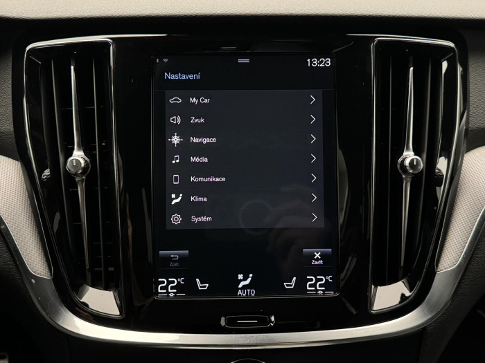 Volvo V60 T6 AWD R-DESIGN POLESTAR