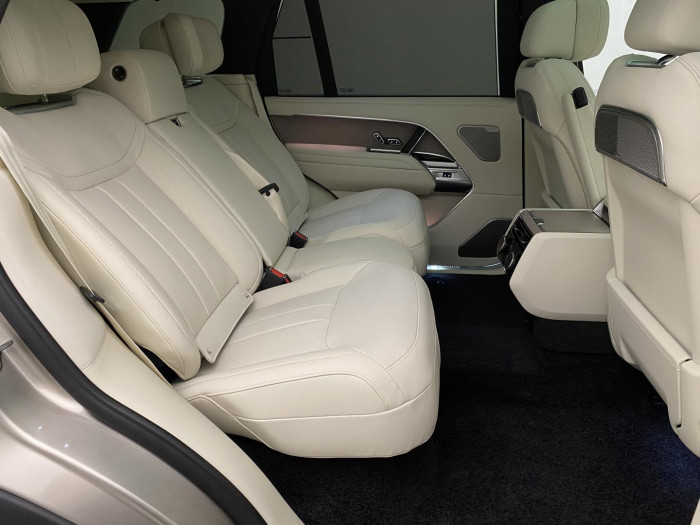 Land Rover Range Rover P530 AUTOBIOGRAPHY REZERVACE