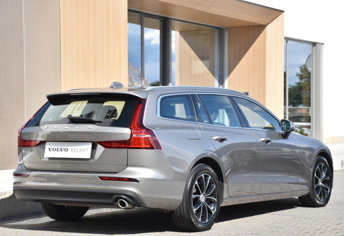 Volvo V60 D3 MOMENTUM PRO AUT 1.maj. 2.0 d Momentum