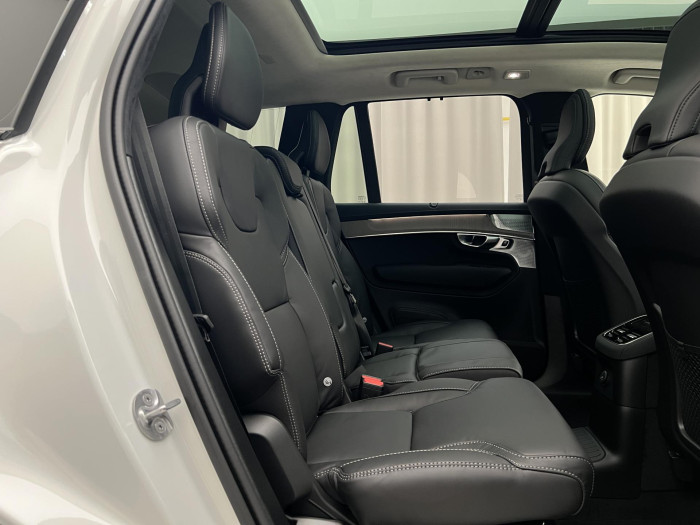 Volvo XC90 T8 AWD RECHARGE DARK ULTRA AUT