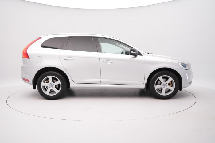 Volvo XC60 D4 AWD MOMENTUM 2.4 d Momentum