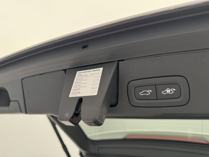 Volvo XC60 T8 AWD RECHARGE BRIGHT PLUS