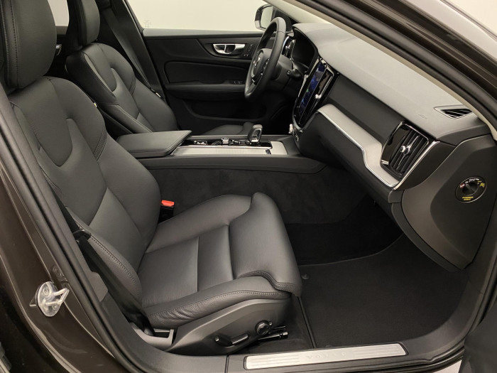 Volvo V60 CC B5 AWD PLUS BRIGHT AUT