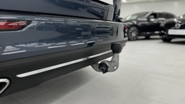 Volvo V60 T4 INSCRIPTION REZERVACE