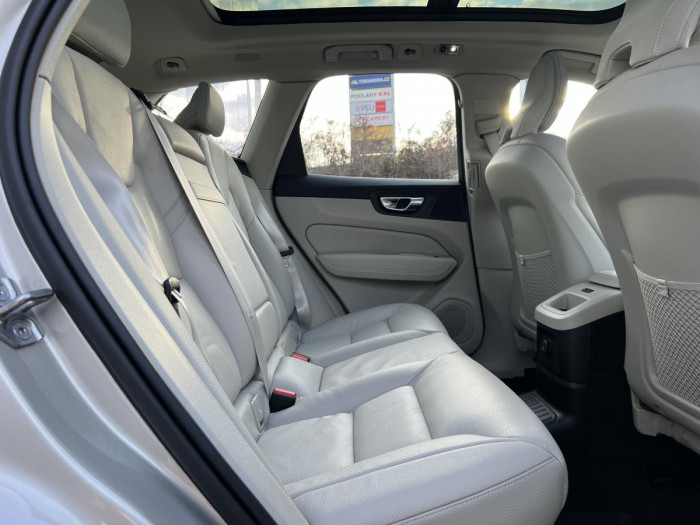 Volvo XC60 T6 AWD RECHARGE INSCRIPTION