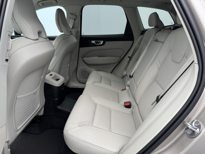 Volvo XC60 T6 AWD AUT DARK PLUS