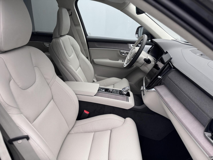 Volvo XC90 B5 AWD AUT BRIGHT ULTRA 7 míst