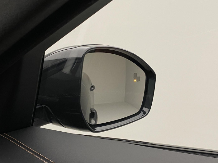 Jaguar F-Pace REZERVACE