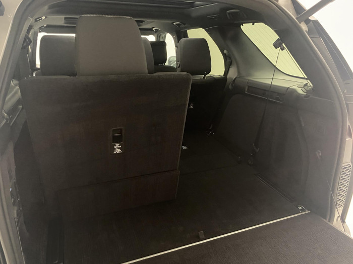 Land Rover Discovery D300 HSE AWD AUT 7míst 3.0 d